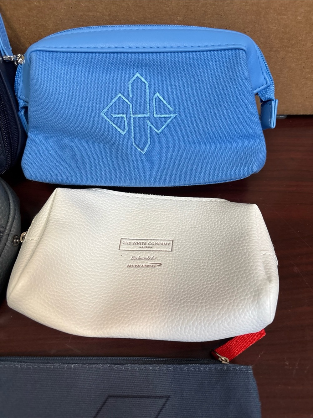 Airlines Travel Amenity Kit Toiletry Bag Delta Ettinger Tumi Latam France Lot 8 - Picture 5 of 5